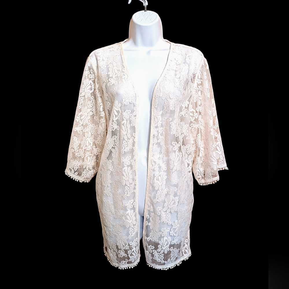 Express lace kimono